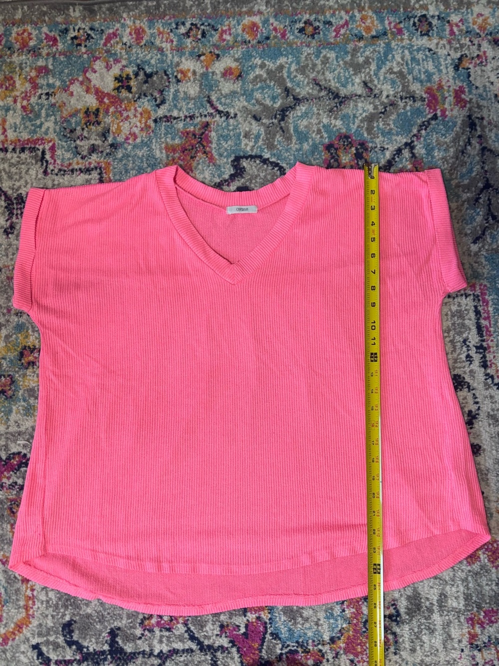 Cherish Ribbed V‑Neck Short Sleeve Tee in Bright Pink